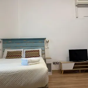 https://lovely-studio-in-the-heart-of-malaga.1costadelsol.com
